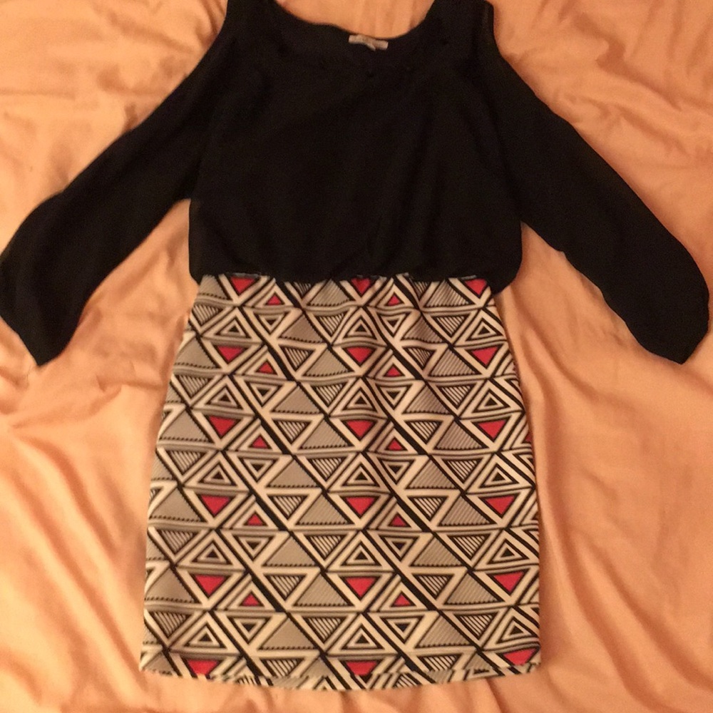 Dress - Picture 2 of 3